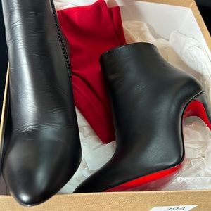 Christian Louboutin apostrophy pumps